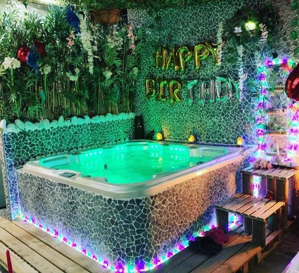 스탠다드 트리플 룸, Jungle Vibes   Jacuzzi   Sauna