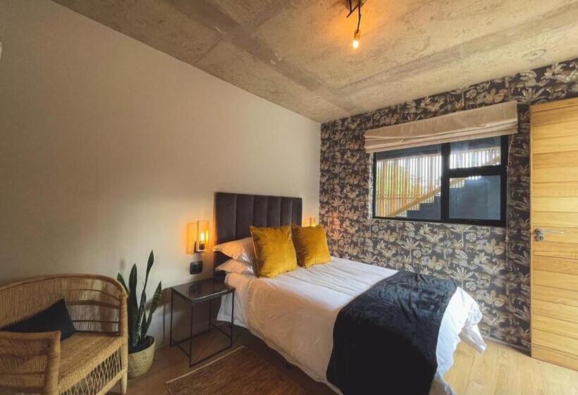 اتاق استاندارد, Le Bezz Guesthouse