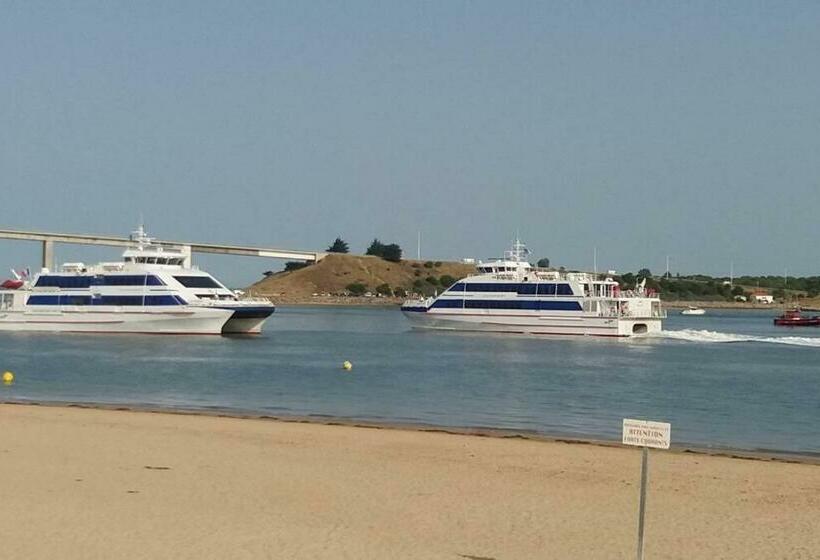 منزل غرفة نوم واحدة, Lieu Unique Et Romantique Face Mer