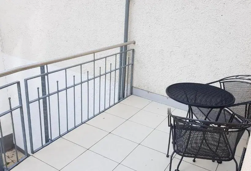 バルコニー付き１ベッドルームアパートメント, Villa Viktoria 1   Apartments   City Center
