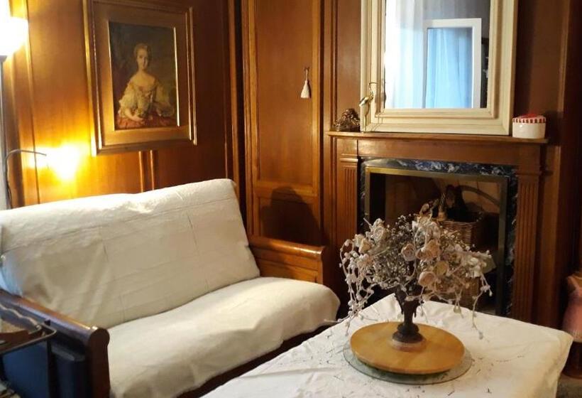 Номер Стандарт, Petite Chambre D Hôtes Lits Superposes Avec Salle De Bains Privee Chez Catherine A Reus
