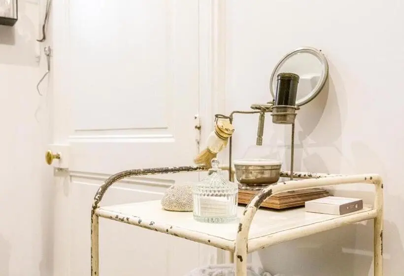 デラックススイート, La Villa Lauvray