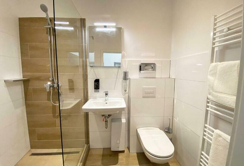 Chambre Standard, Kangarooms   Schlachte Weserpromenade