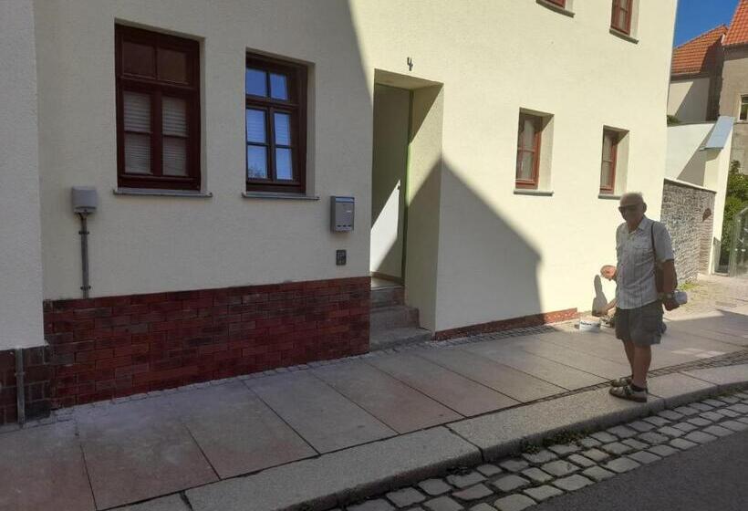 标准间, Kunstgasse 4+5