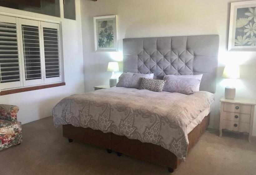 Люкс Deluxe Кровать Кинг, Sempurna Estate