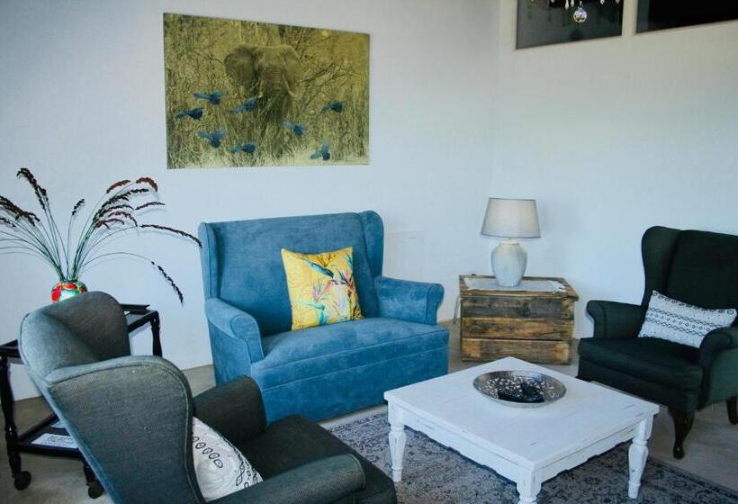 Люкс Deluxe Кровать Кинг, Sempurna Estate