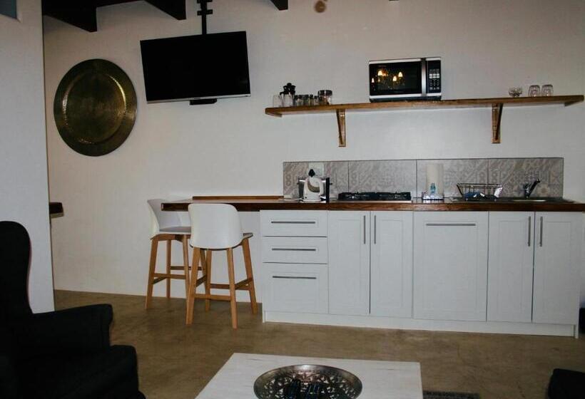 Люкс Deluxe Кровать Кинг, Sempurna Estate