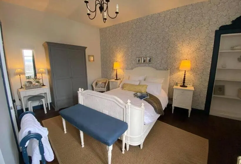 キングサイズベッドのデラックスルーム, Stay Bed And Breakfast