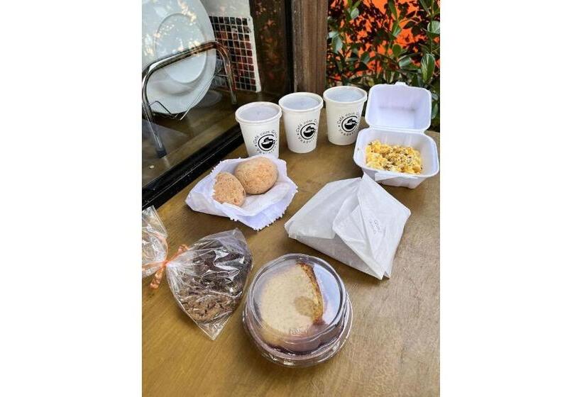 استودیوی لوکس, Vila Abaton