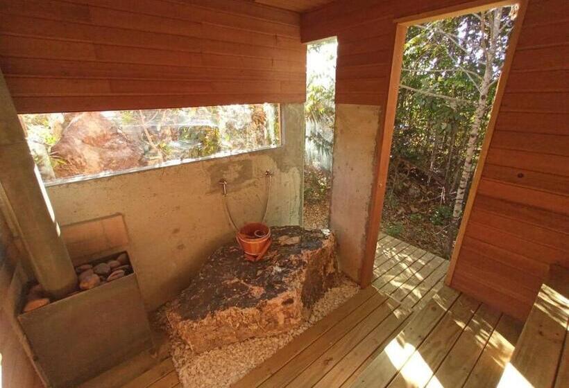 استودیوی لوکس, Vila Abaton