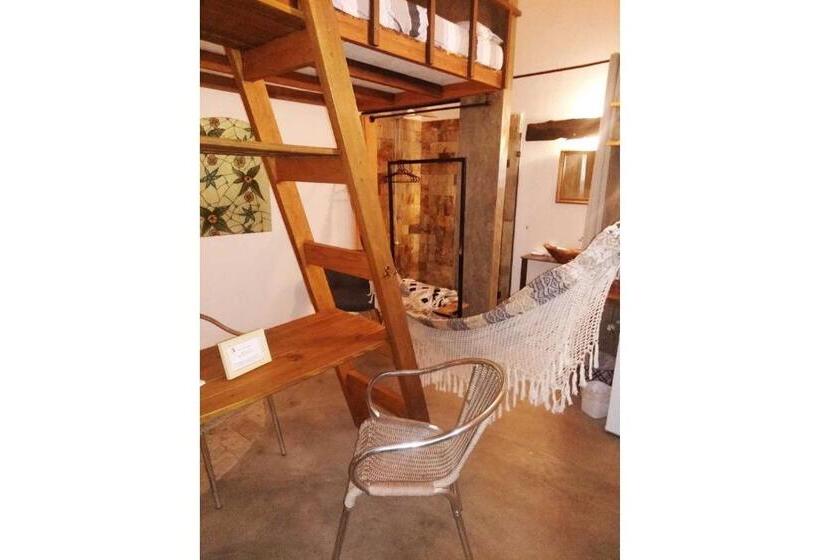 استودیوی لوکس, Vila Abaton