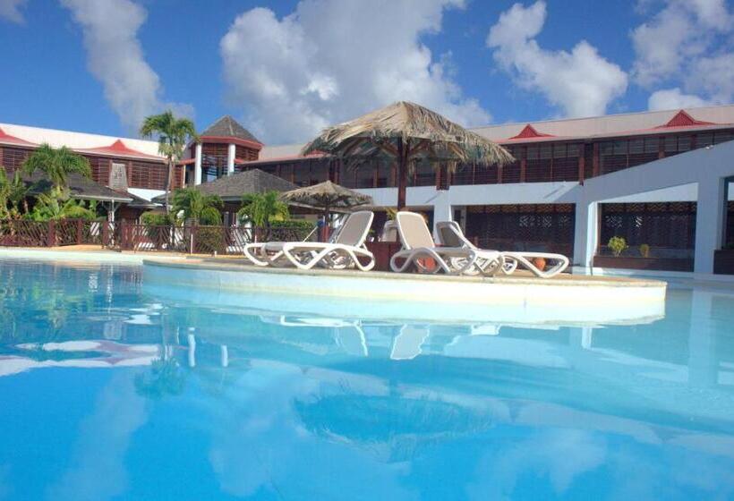 استودیوی سوپریور, Studio Manganao Saint François Piscine & Plage