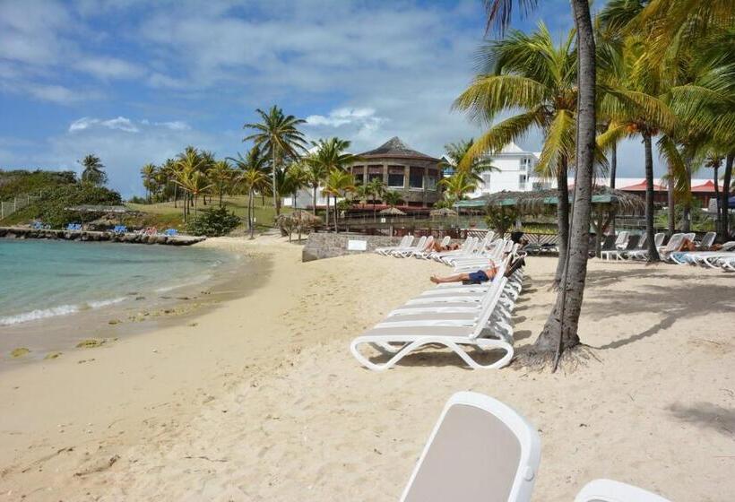 استودیوی سوپریور, Studio Manganao Saint François Piscine & Plage