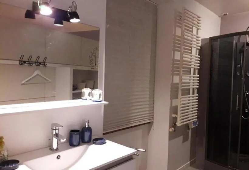 اتاق استاندارد, Chambre Maison De Ville Dans La Cité Des Trois Vallées