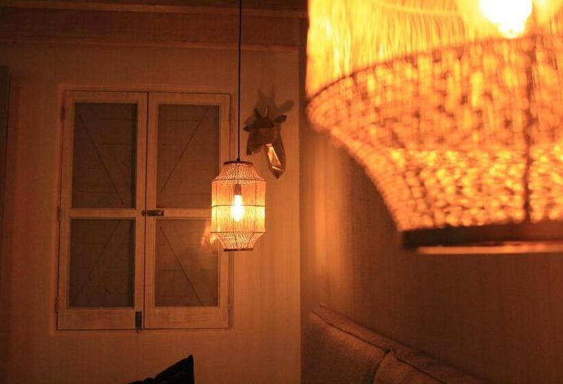 キングサイズベッドのスタンダードルーム, Casa Martha Hotel Boutique