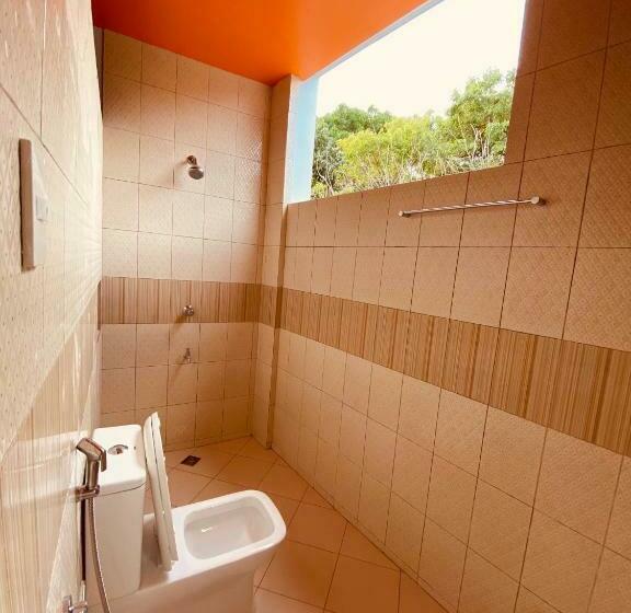 חדר דלוקס נוף בריכה, Cerca Parola Beach Resort