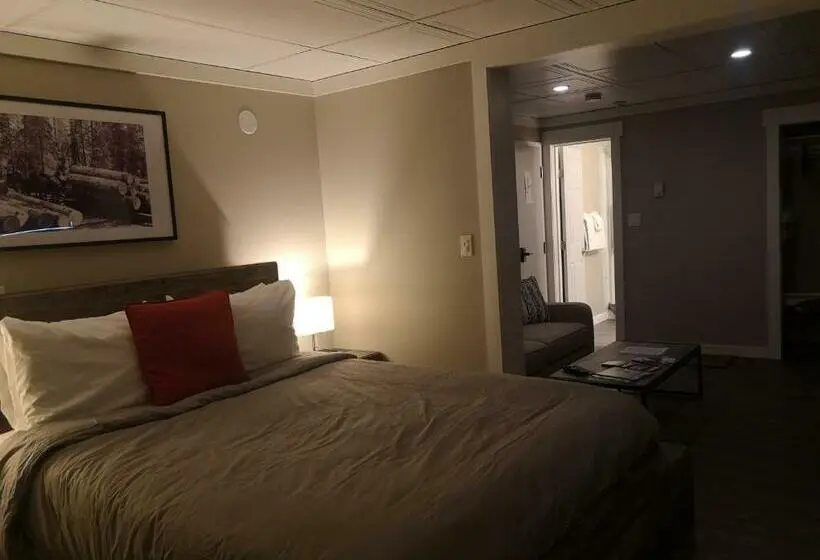 デラックスルーム, The Cache Hotel And Lodgings