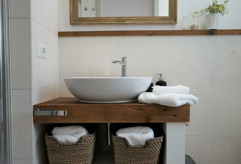 غرفة قياسية, Dimora Ferralasco