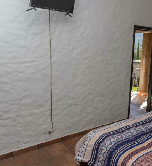اتاق استاندارد سه نفره, Hostal Maria Tepozteca