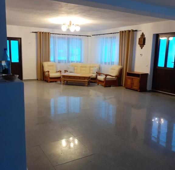 منزل غرفة نوم واحدة, Pensiunea Natura Sadu