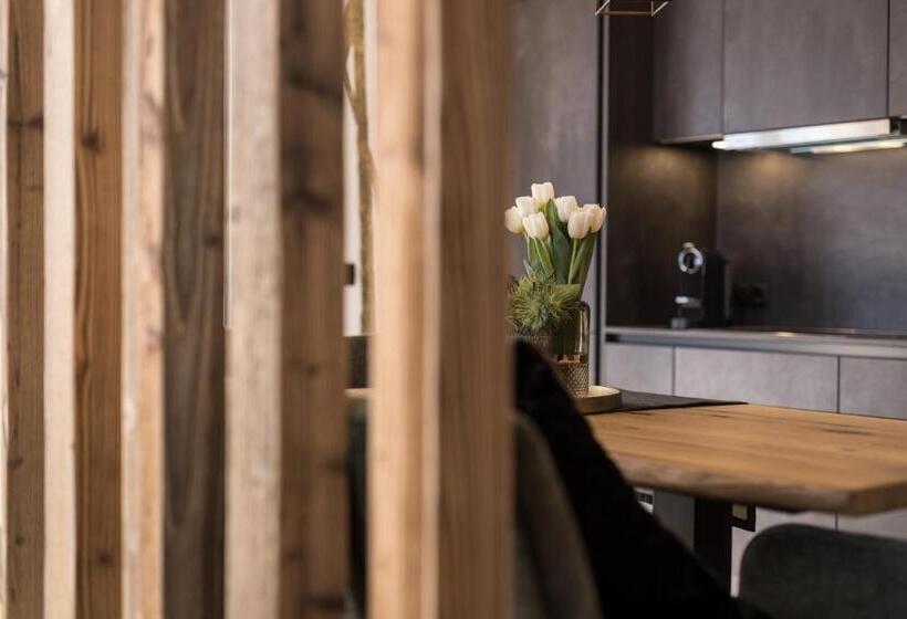 Апартаменты 1 Спальня, Seven Reasons / Panorama View