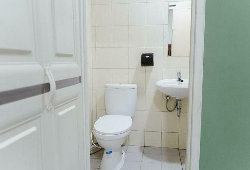 Quarto superior, Social Hub By Twospaces