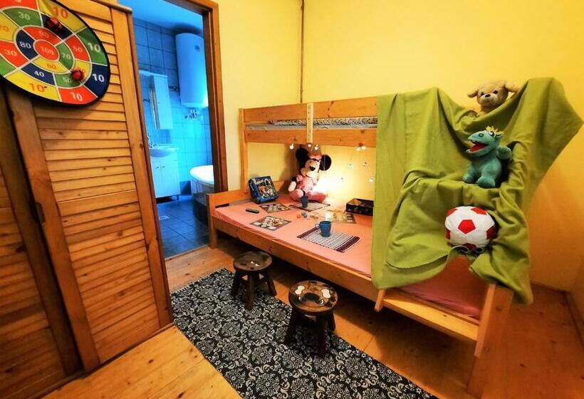 شقة غرفة واحدة مزودة بتراس, Vendégház A Csabay Kúriához