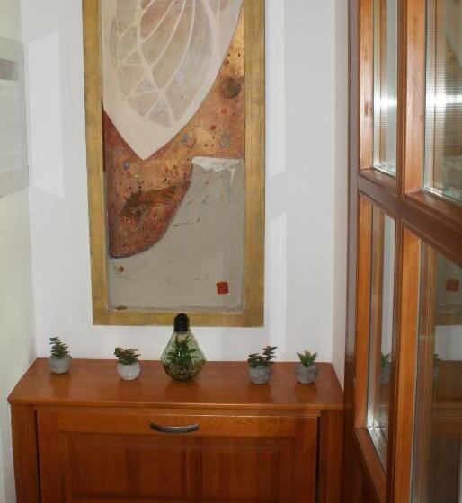 شقة غرفة واحدة مزودة بتراس, Vendégház A Csabay Kúriához