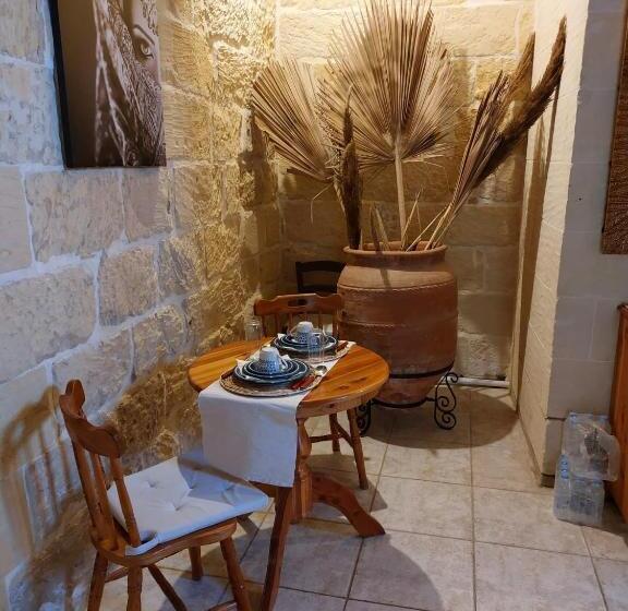 اتاق استاندارد با تراس, Ta  Didi B&b
