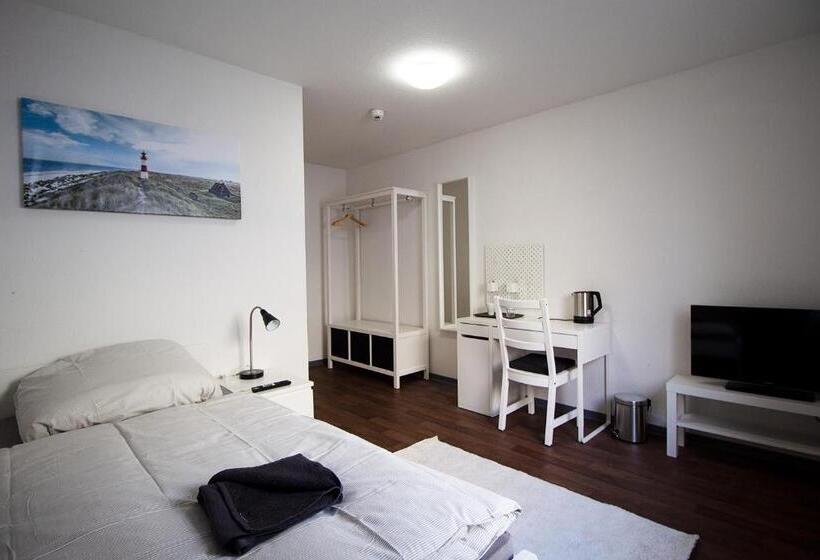 Standard Yhden Hengen Huone, Gästehaus Emden, Gemütliche Zimmer Mit Bad & Wlan