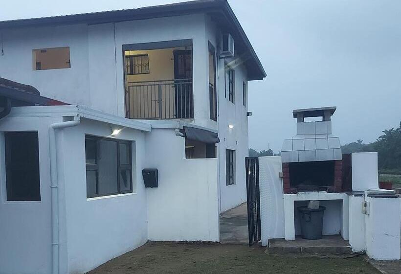 חדר סטנדרט, Hlophe S Place