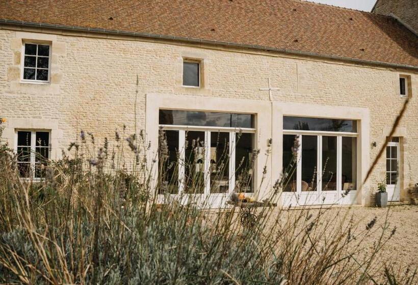 جناح مطلّ علي الحديقة, Les Granges Pelloquin