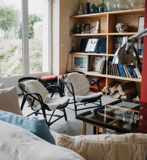 جناح مطلّ علي الحديقة, Les Granges Pelloquin