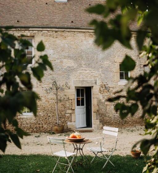 جناح مطلّ علي الحديقة, Les Granges Pelloquin