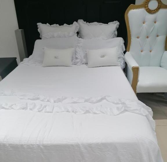 חדר סטנדרט, Lytton Cresent B&b