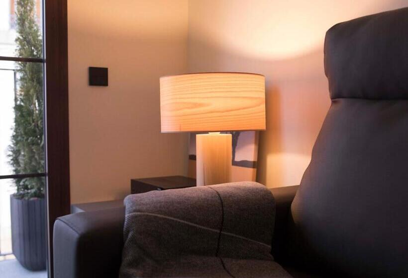 Люкс Deluxe Кровать Кинг, Vallivana Suites