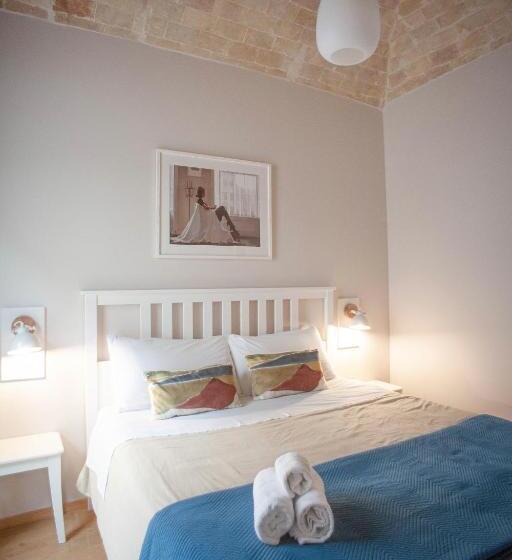 اتاق لوکس, Sistò Petite Maison