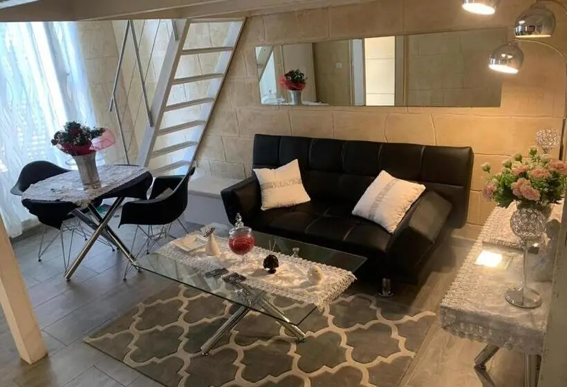 デラックスルーム, Luxury Living Suite B&b