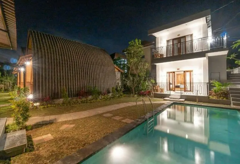 اتاق استاندارد با چشمانداز باغ, Breeze Hidden Village By Bukit Vista