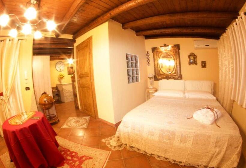 جناح مطلّ علي البحر, Cortile Lattuca