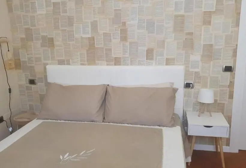 اتاق استاندارد سه نفره, Glicine & More Forlì