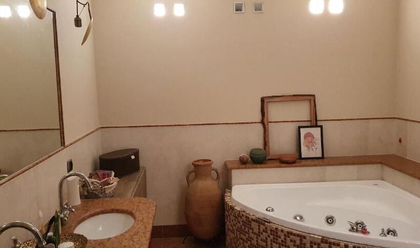 스탠다드 트리플 룸, Glicine & More Forlì