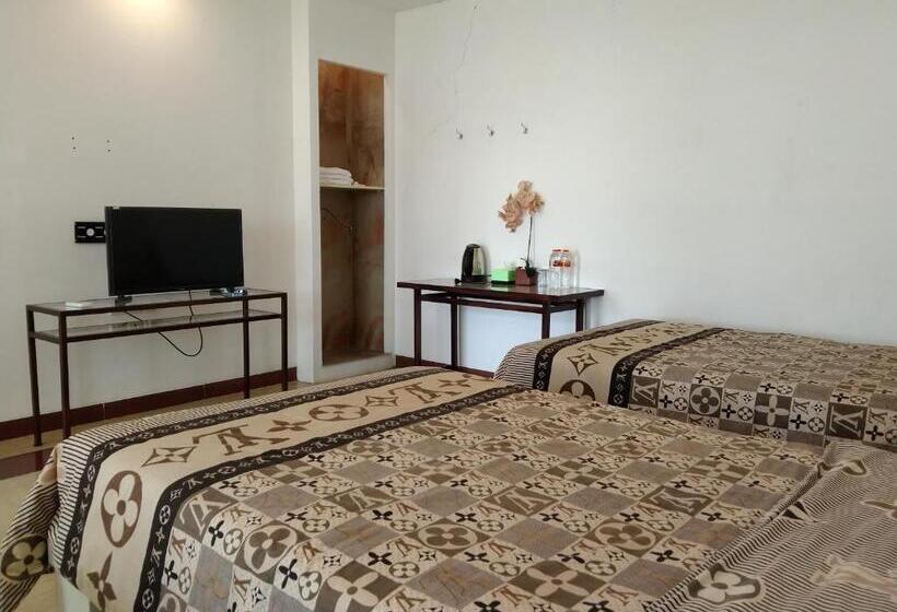 غرفة قياسية ثلاثية مطلة علي الحديقة, Blessing Hills Family Resort &