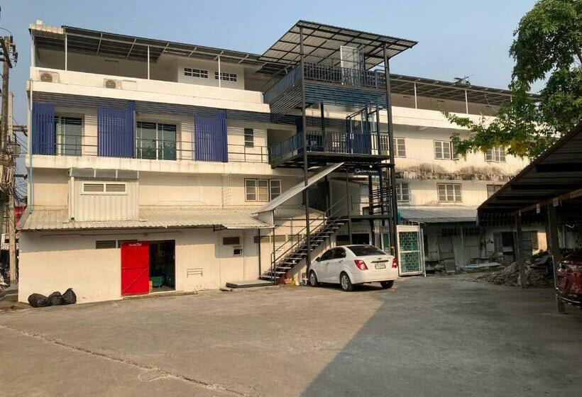 Номер Стандарт с Террасой, Moocoworking