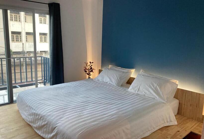 Номер Deluxe с Балконом, Moocoworking