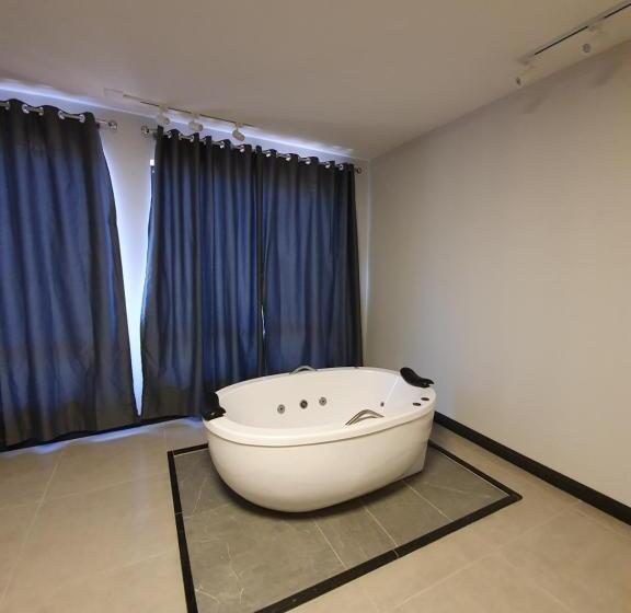 豪华海景房, Peixe Gordo