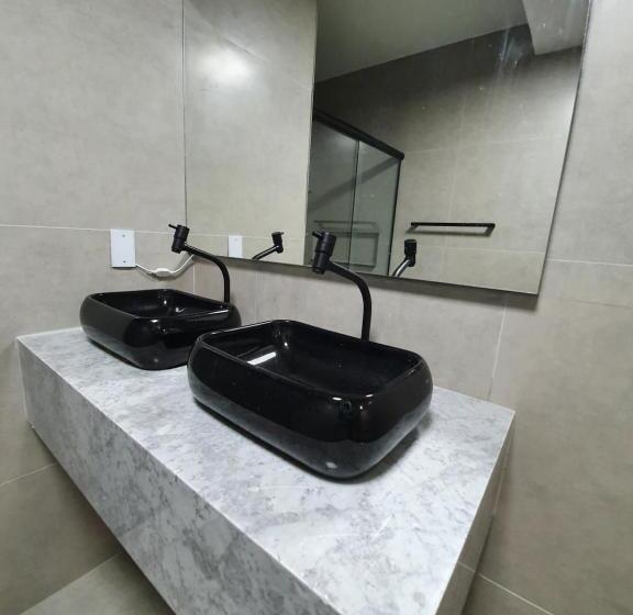 带大床的标准间, Peixe Gordo