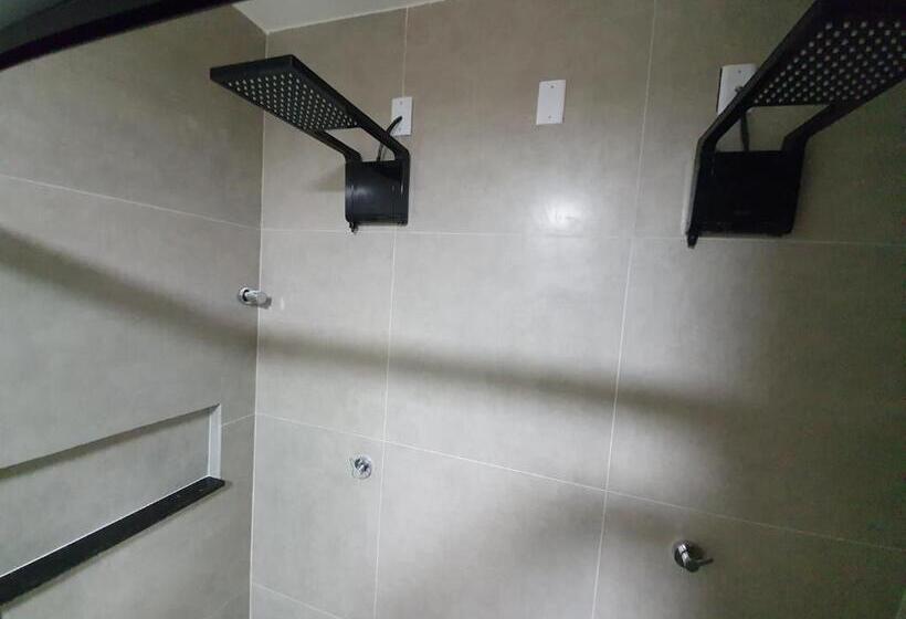 带大床的标准间, Peixe Gordo