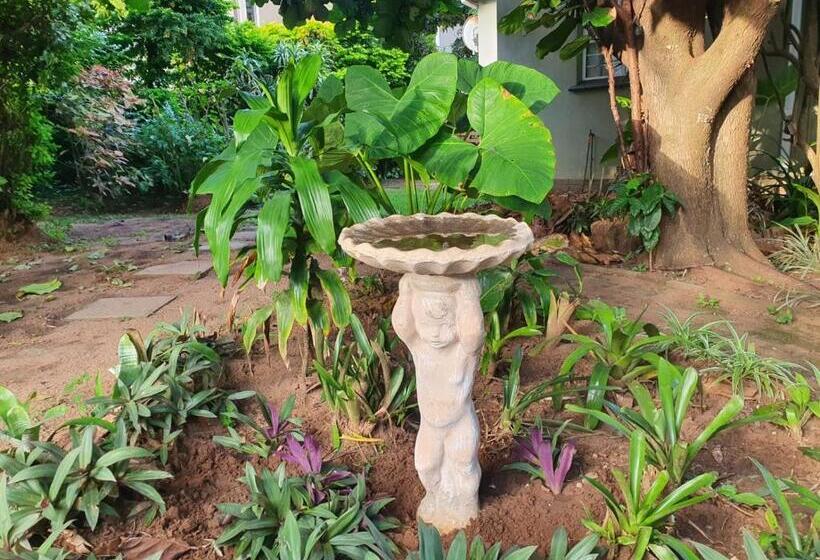 בית, 4 חדרי שינה, 23 Ambleside Holiday Retreat By The Sea