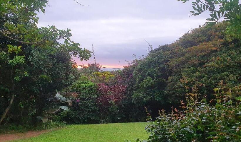 חדר סטנדרט חדר אמבטיה משותף, 23 Ambleside Holiday Retreat By The Sea